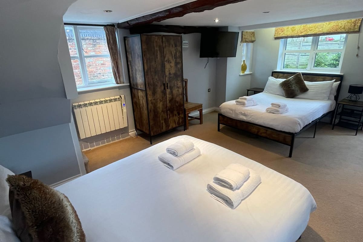 family cottage 3 | 1 bedroom, egyptian cotton sheets, premium bedding