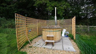 Islay @ Westcote Glamping-Campsite