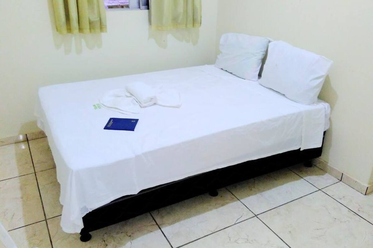 Blackout curtains, free WiFi, bed sheets