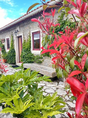 تفاصيل الفندق من الخارج