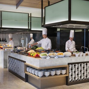 Daily buffet breakfast for a fee - Xuzhou Marriott Hotel Lakeview (Xuzhou)