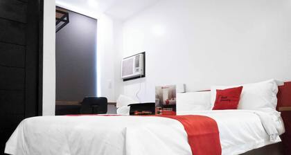 Reddoorz Plus Near Bamboo Organ Las Pinas