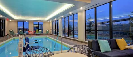 Indoor pool, pool loungers