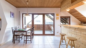 Unclassified image, 2 of 31, button - Wohnung Silvaner (Spiesheim)