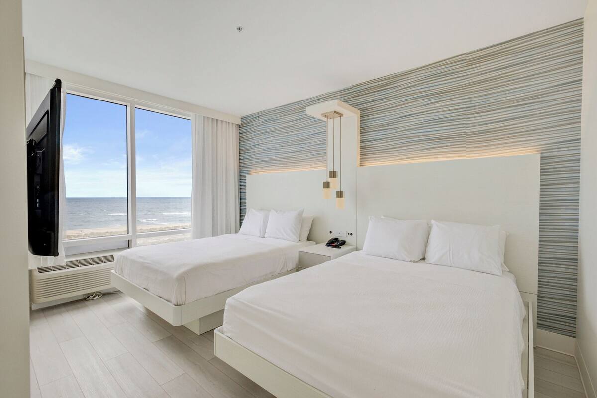 Premium Room, Multiple Beds | WiFi (free), bed sheets