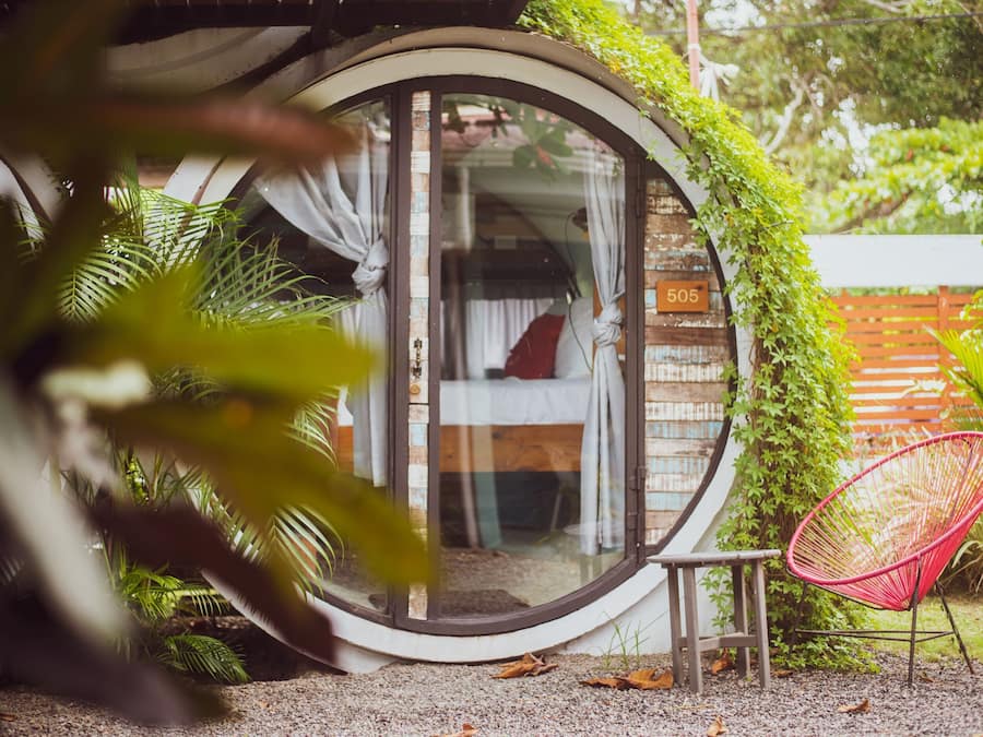 Cylinder Room with Shared Bathroom | Free WiFi, bed sheets