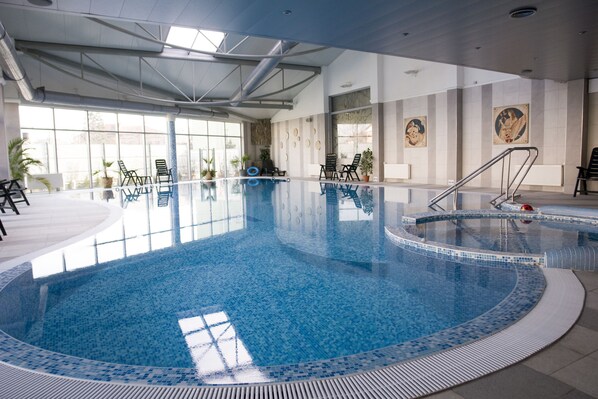 Indoor pool, open 9:00 AM to 8:00 PM, pool umbrellas, pool loungers - Diplomat Plaza Hotel & Resort (Lukovit)