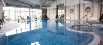 Diplomat Plaza Hotel & Resort