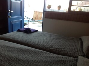 In-room safe, iron/ironing board, bed sheets