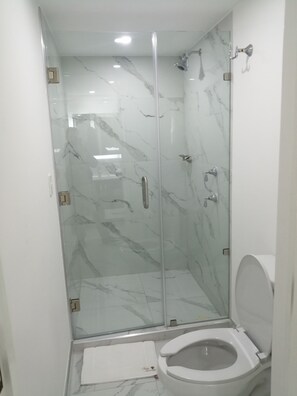 Double Room | Bathroom - Suites Masaryk (Mexico City)