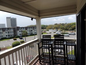 Condo, 2 quartos | Sacada