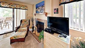 Unclassified image, 3 of 25, button - West Hyde Park #24e (Myrtle Beach)