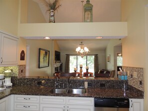 Condo, 3 Bedrooms | Private kitchen
