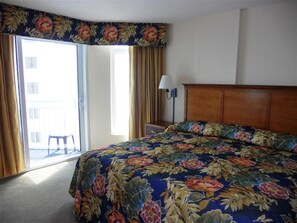 Condo, 2 Bedrooms