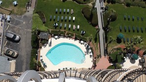 Appart'hôtel, 3 chambres | Piscine