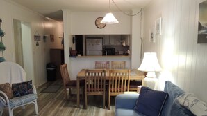 Condo, 2 habitaciones | Sala de estar