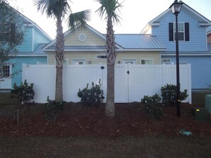 Condo, 3 Bedrooms | Exterior