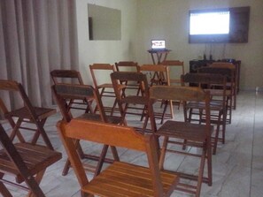 Meeting facility - OUTHome - Espaço e Sabores (São Sebastião)