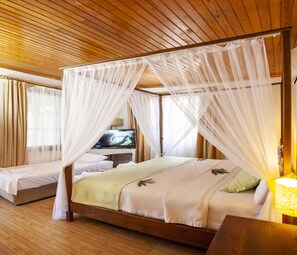Deluxe Room, Balcony, Sea View | Premium bedding, minibar, individually decorated, individually furnished - Aphrodite Hotel Bozburun (Marmaris)