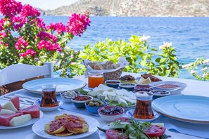 Gratis frukost enligt egen bestÀllning varje dag