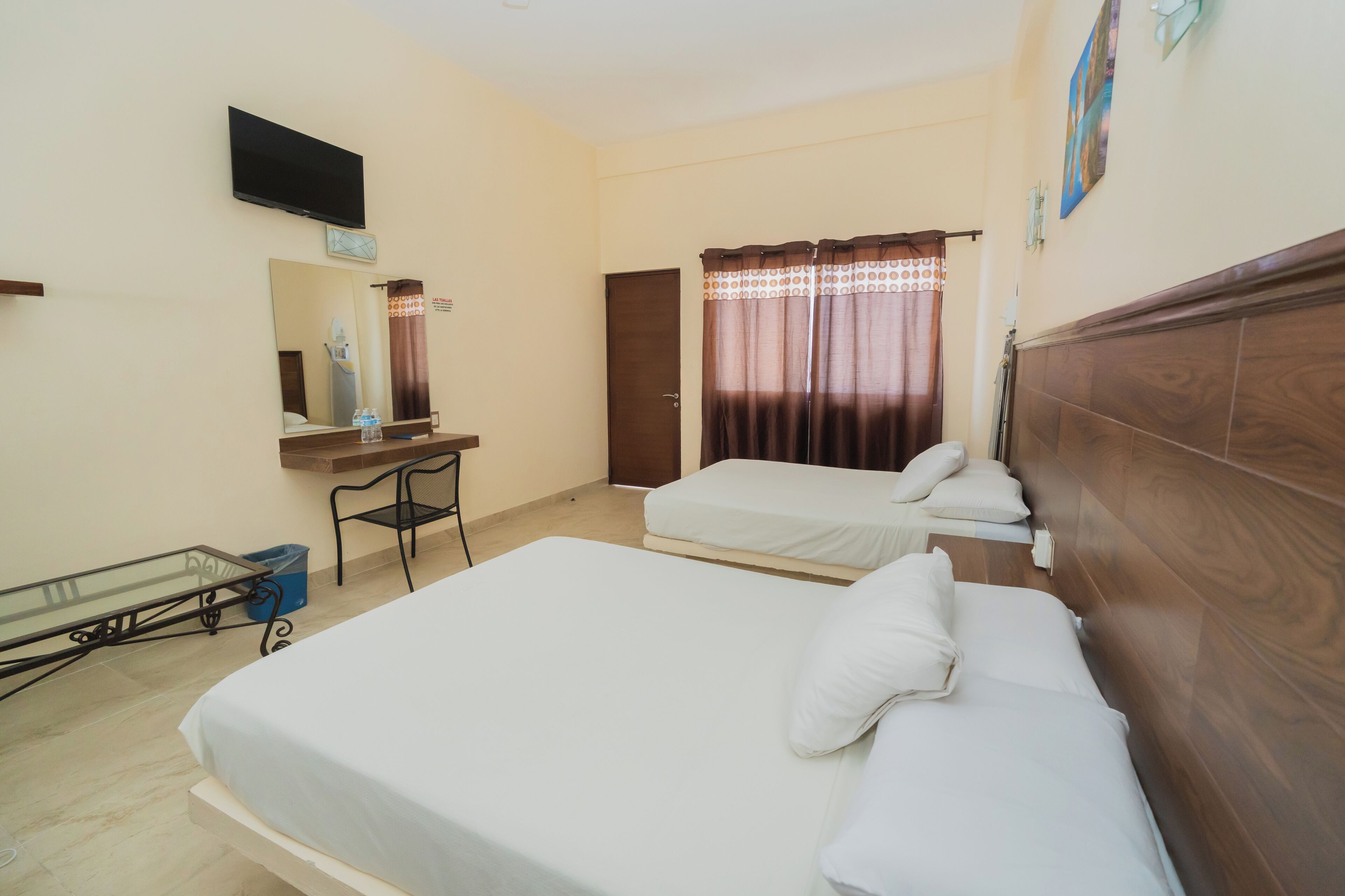standard room | 1 bedroom, individually furnished, iron/ironing board, free wifi