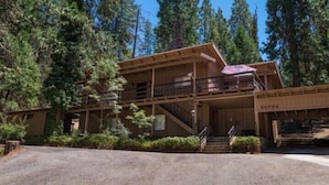 Front of property - Scenic Wonders Mountain Memories (Oakhurst)