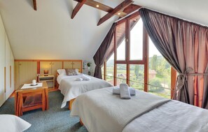 2 bedrooms, travel cot, free WiFi, bed sheets