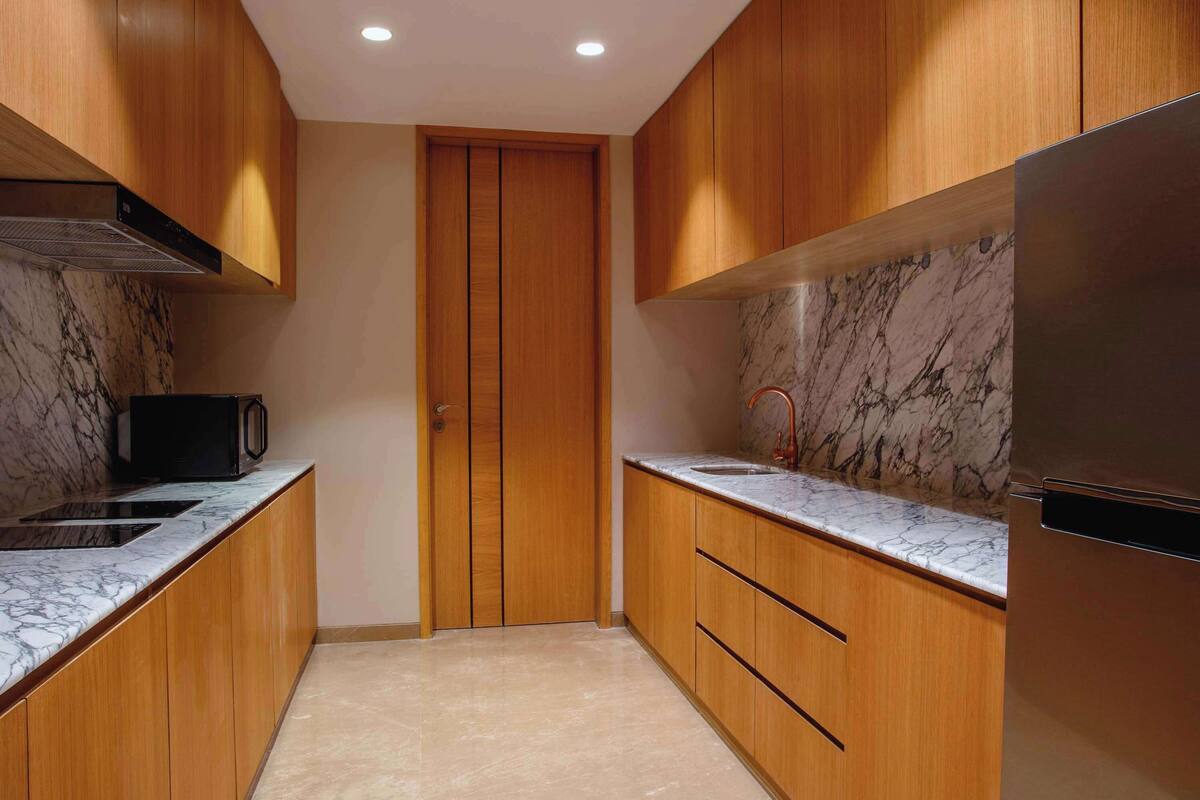 1 bedroom, premium bedding, in-room safe, desk