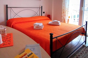 Appartement Confort, 1 chambre, vue ville | Literie de qualité supérieure, couette en duvet d'oie, Wi-Fi gratuit