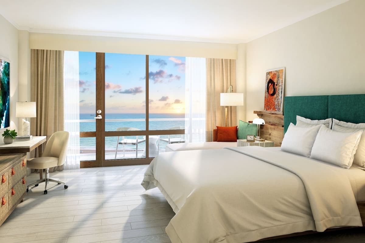 preferred club presidential suite king | premium bedding, free minibar, in-room safe, desk