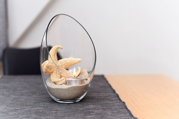 Unclassified image, 1 of 30, button - Apartment upstairs - House Cape Horn (Neuharlingersiel)