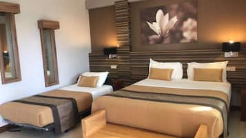Geluiddichte muren, extra bedden (toeslag), gratis wifi, beddengoed
