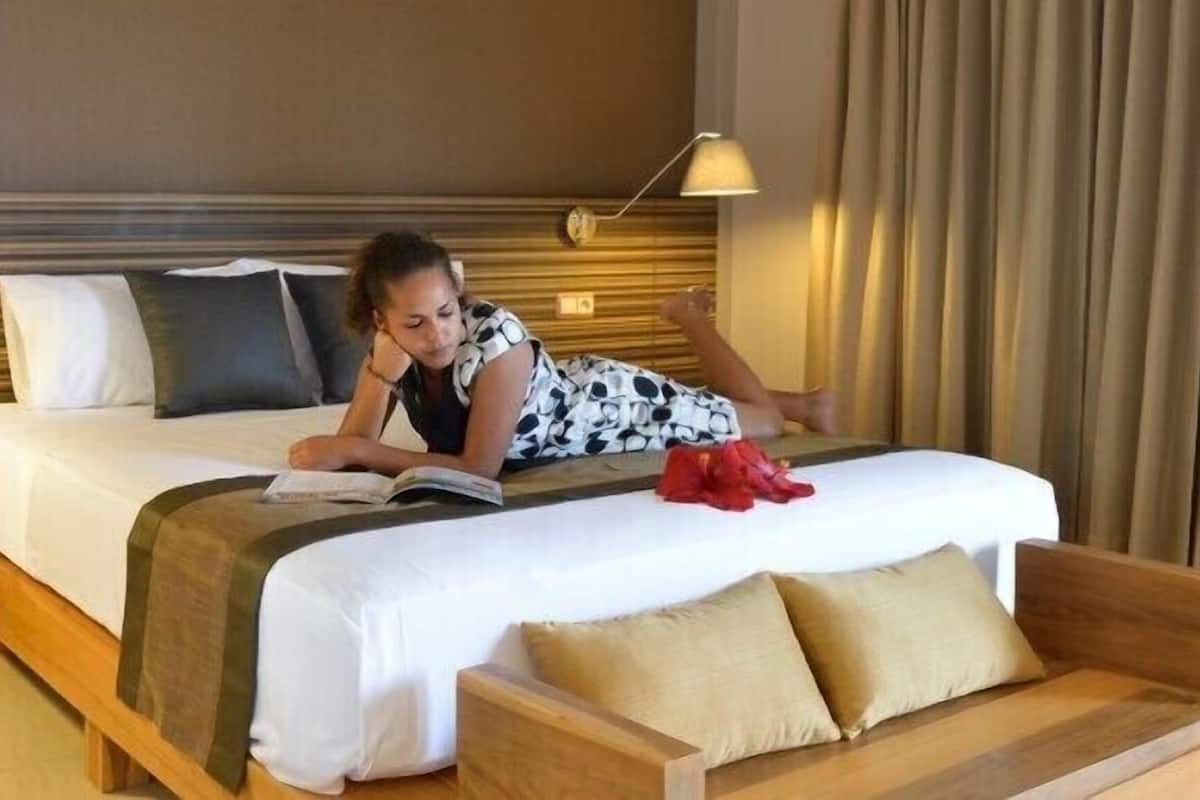 double room | soundproofing, rollaway beds, free wifi, bed sheets