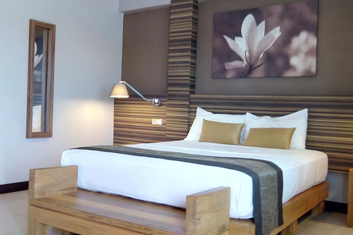 Habitación doble | Sistema de insonorización, camas supletorias, wifi gratis y ropa de cama