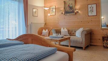 1 Schlafzimmer, Reisekinderbett, WLAN, BettwÀsche