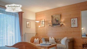 1 bedroom, travel crib, WiFi, bed sheets