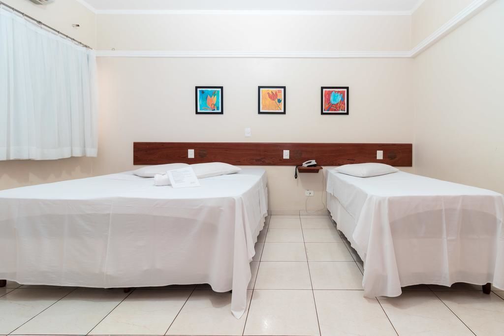 triple room | free wifi, bed sheets