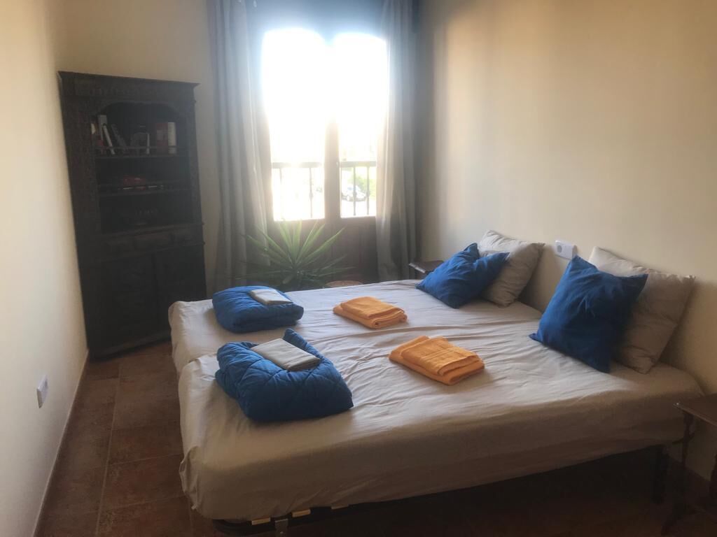 2 dormitorios, ropa de cama, accesible en silla de ruedas