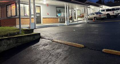 New West Motel