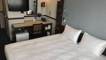 Caja de seguridad en la habitación y escritorio