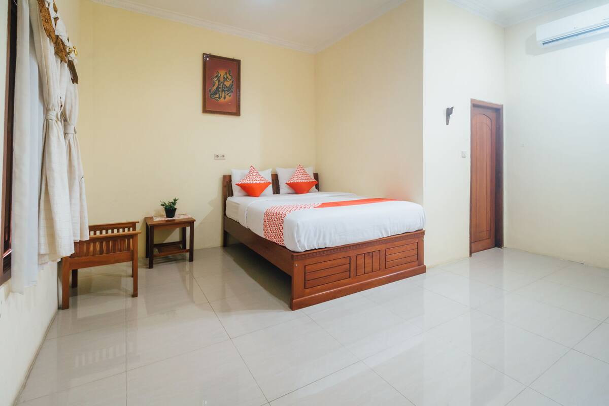 Quarto casal luxo | Wi-Fi de cortesia, roupa de cama