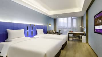 Superior Twin Room | 1 bedroom, down comforters, memory foam beds, minibar