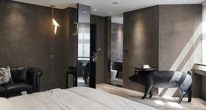 Small Hotel