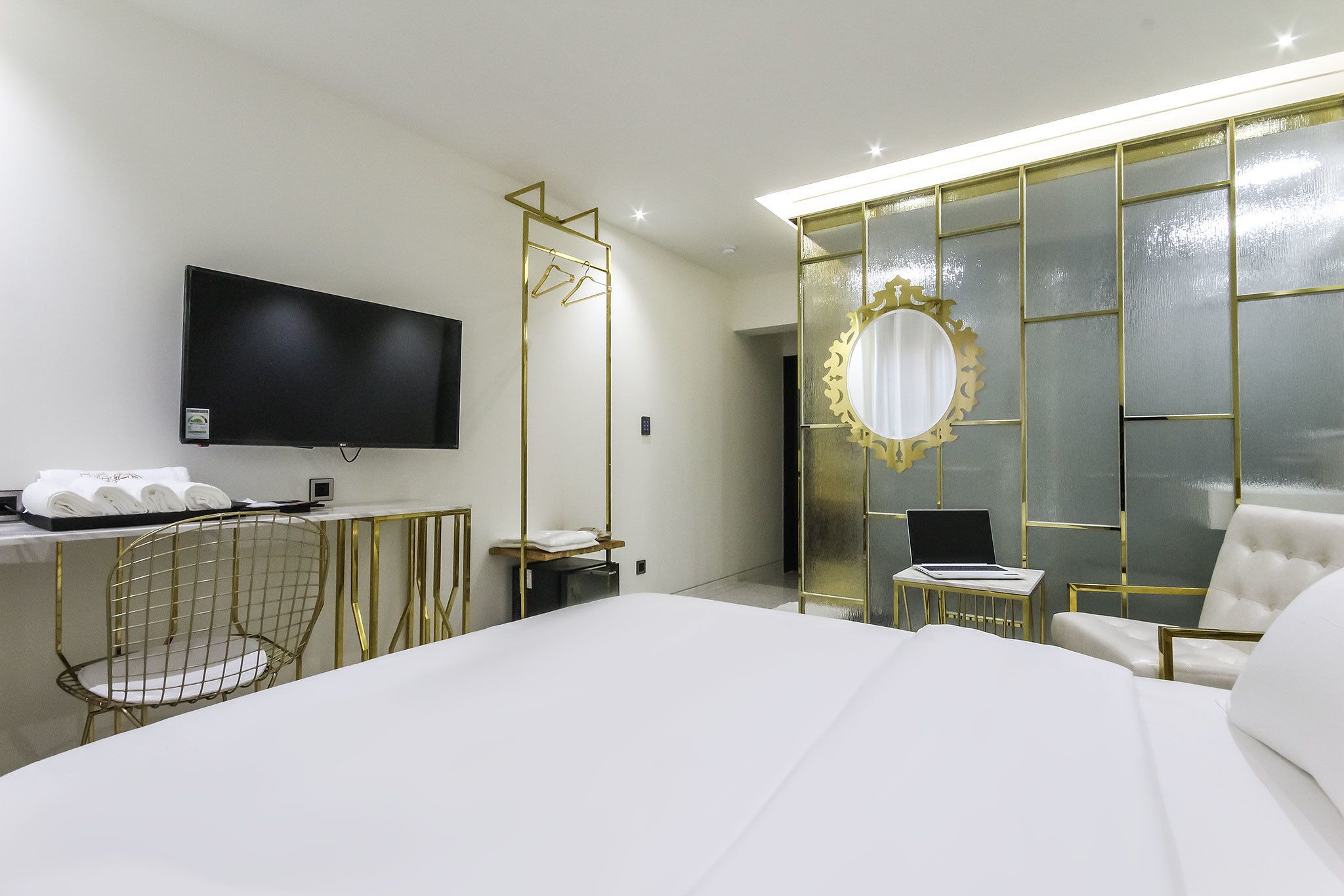 memory-foam beds, blackout curtains, free wifi, bed sheets