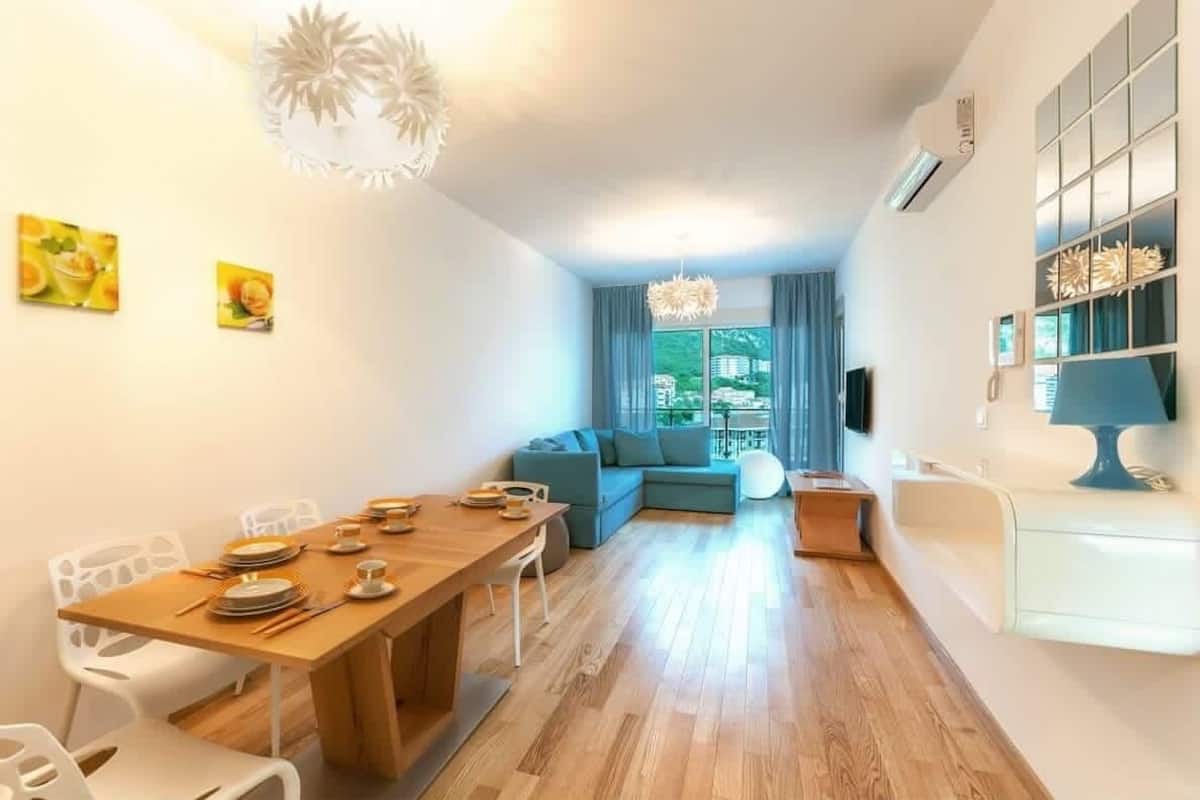 Apartment, 2 Bedrooms (Panamera) | Living area | Flat-screen TV