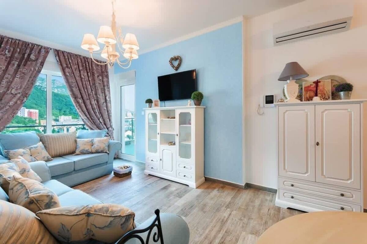 Apartment, 1 Bedroom (Provence) | Living room | Flat-screen TV