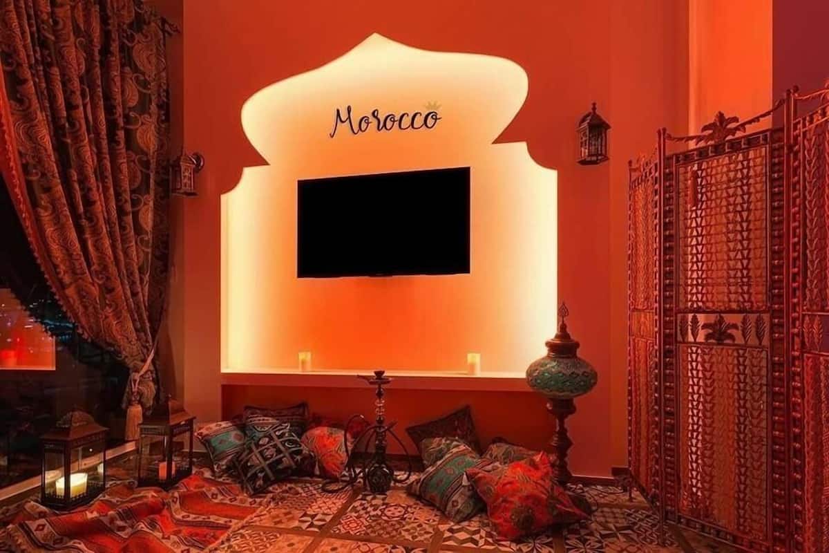 Luxury Apartment, 2 Bedrooms, Jetted Tub (Morocco) | Iron/ironing board, cribs (surcharge), rollaway beds (surcharge)