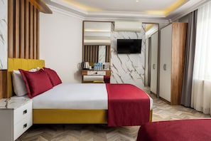 Family Room | Langsir/tirai gelap terus, seterika/papan seterika, Wi-fi percuma 