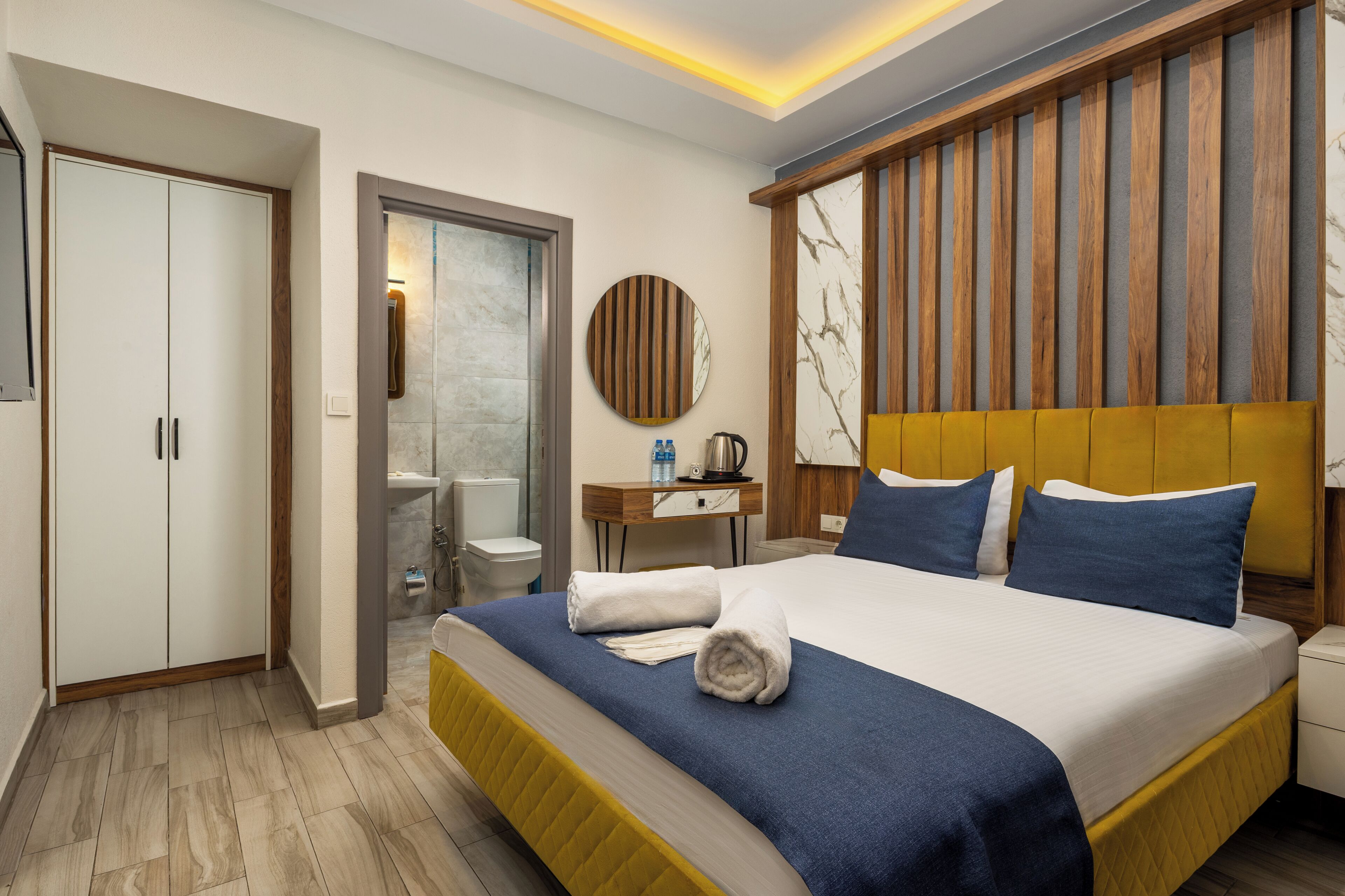 Basic Double Room | Blackout drapes, iron/ironing board (on request), WiFi (free)