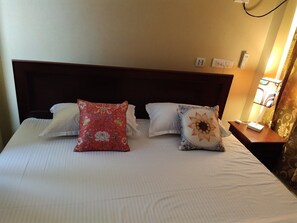 3 bedrooms, blackout curtains, WiFi, bed sheets